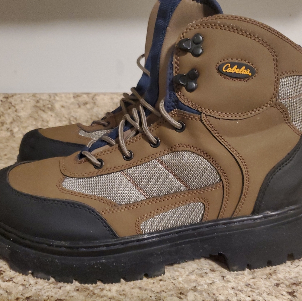 Cabela's Boots. Men's 13